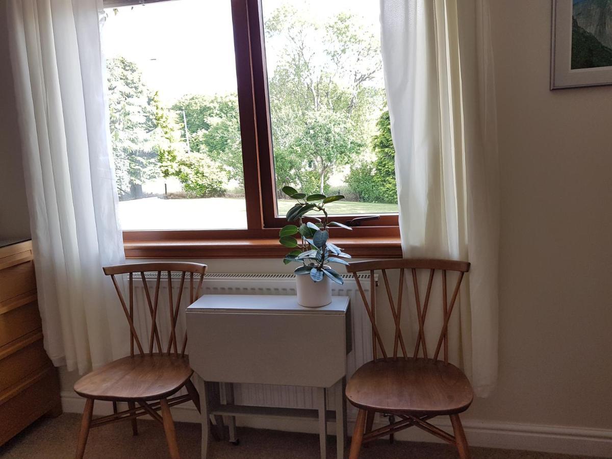 Lilyoak B&B & Self Catering Apartment Insch Esterno foto