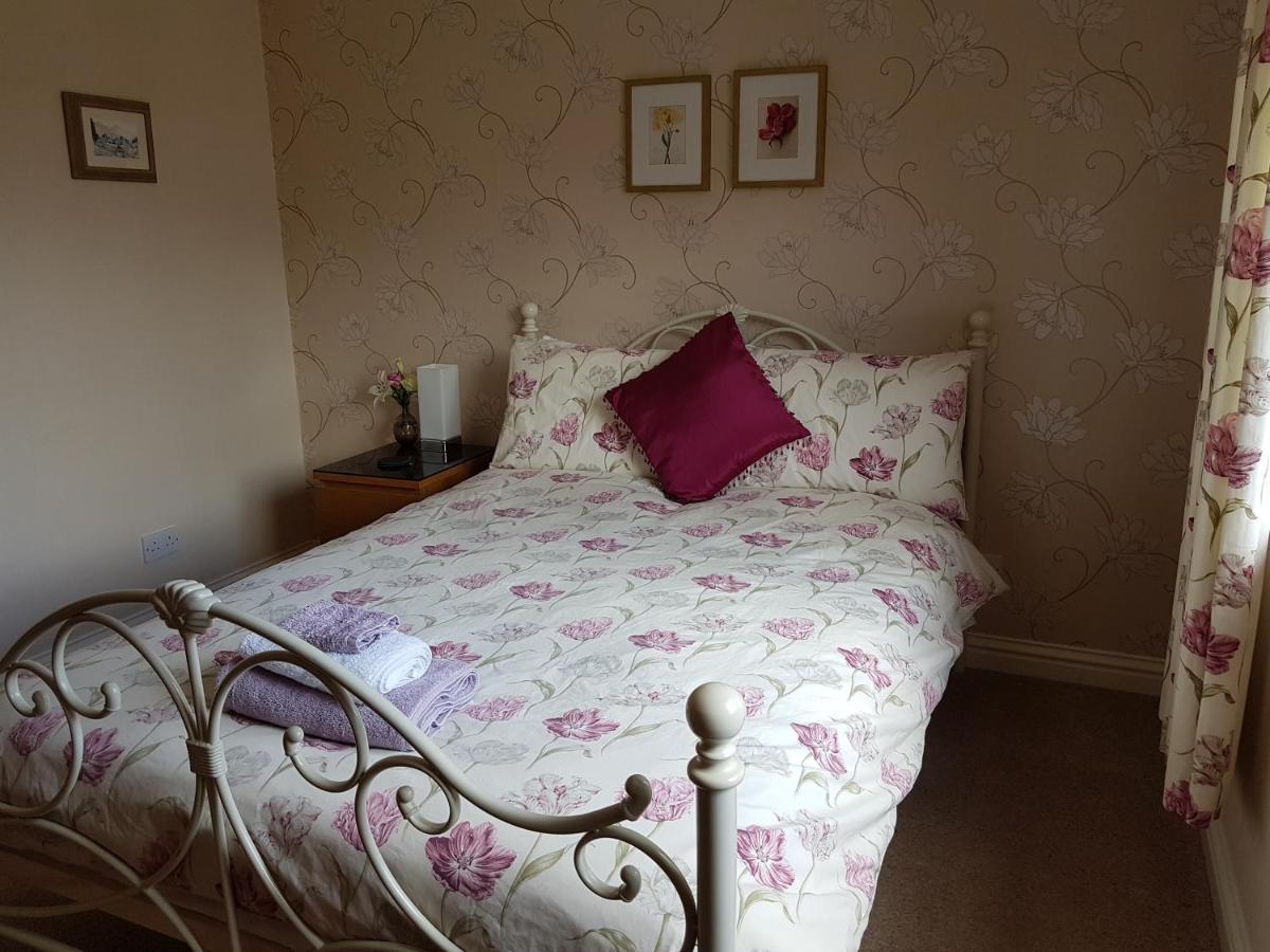 Lilyoak B&B & Self Catering Apartment Insch Esterno foto